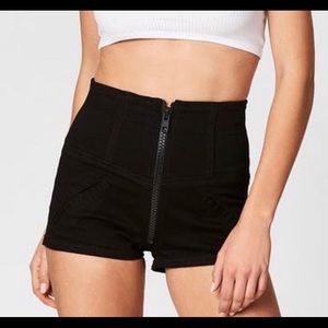 Black carmar shorts